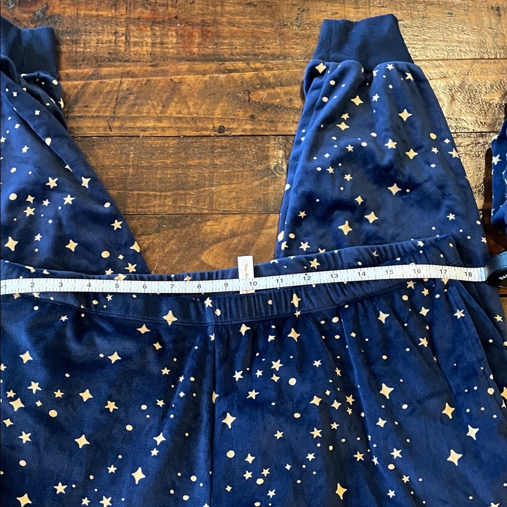 Twinkle Twinkle Navy Star Pajama Set - Picture 5 of 6